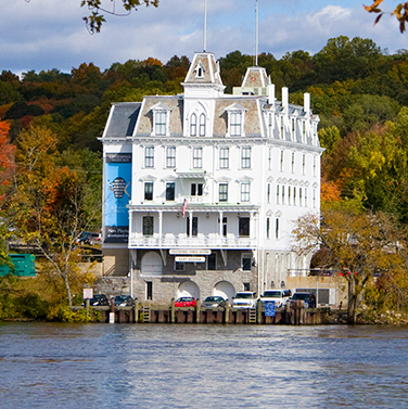 fall theater season in