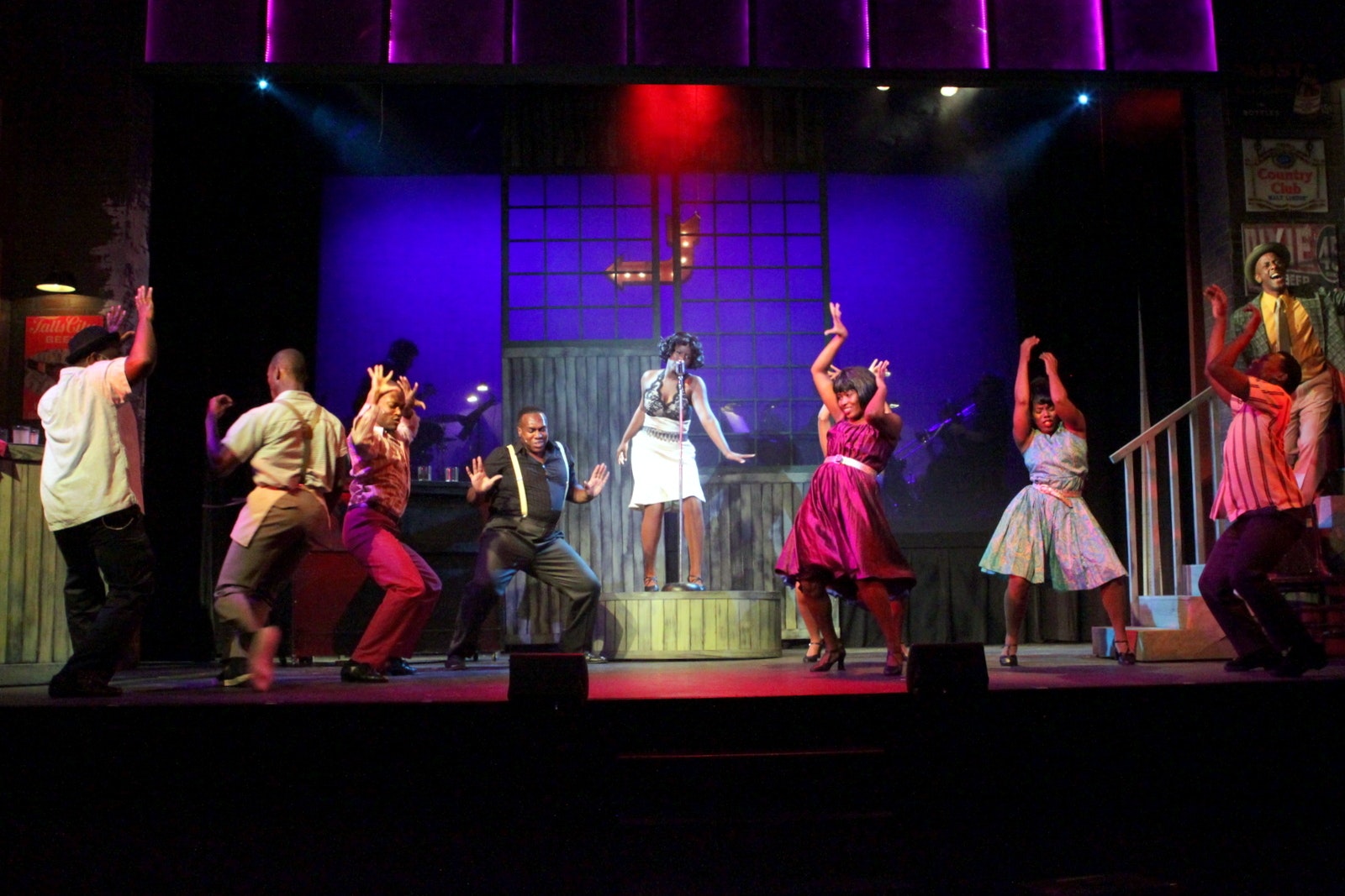 Actuación en el teatro Ivoryton