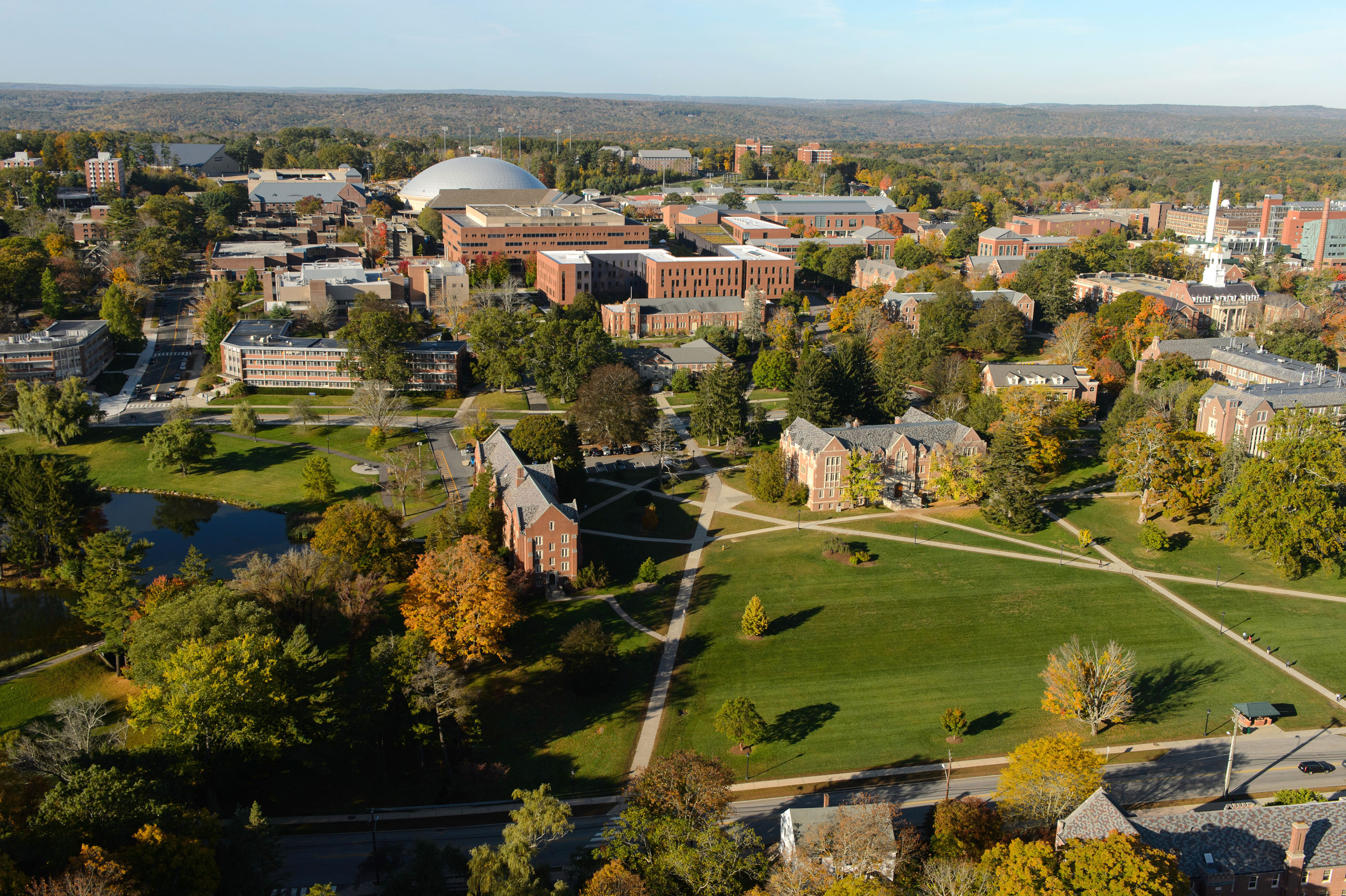 uconn university tour